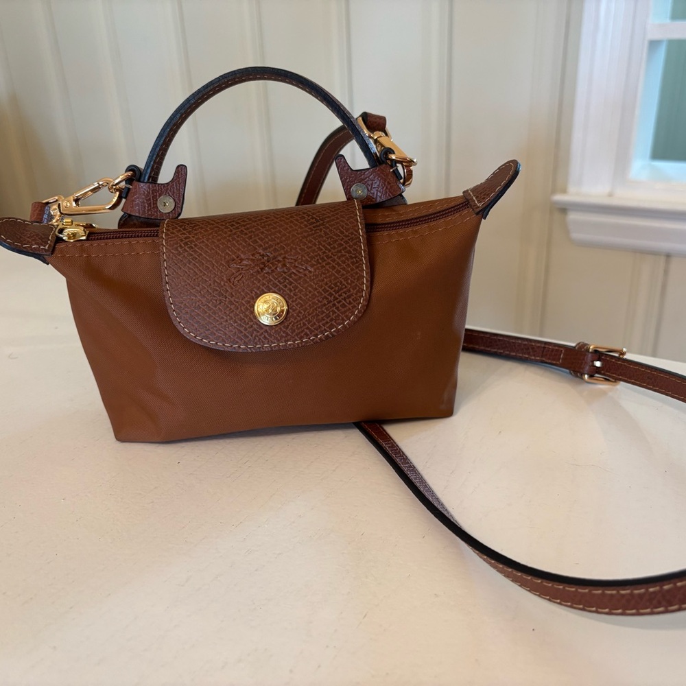 Mini Longchamp.